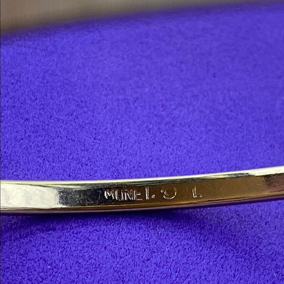 💛 Vintage Monet 22k Gold Plated Bangle Bracelet - Picture 3 of 6